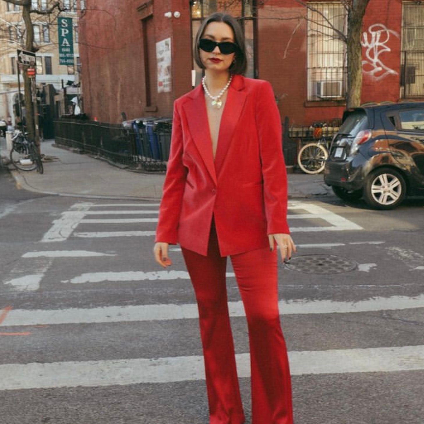 Ahead of the Curve: How Kelsey Kotzur Embraced Fall 2023's Color with Style