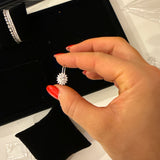 Princess earring with halo in silver